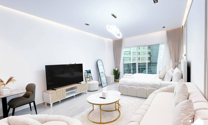 Al Barsha Apartment | Relaxing ST Getaway | Balcony, Pool & Gym Access