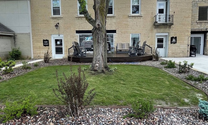 Elkader Apartment | Relaxing Suite B "The Sweetest Suites on the River" on Historic Main Street