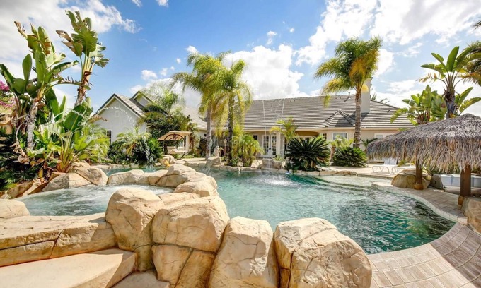 Temecula Villa | Relaxing Wine Country Estate w/BAR+SPA+POOL+BBQ+VBALL+SOCCER