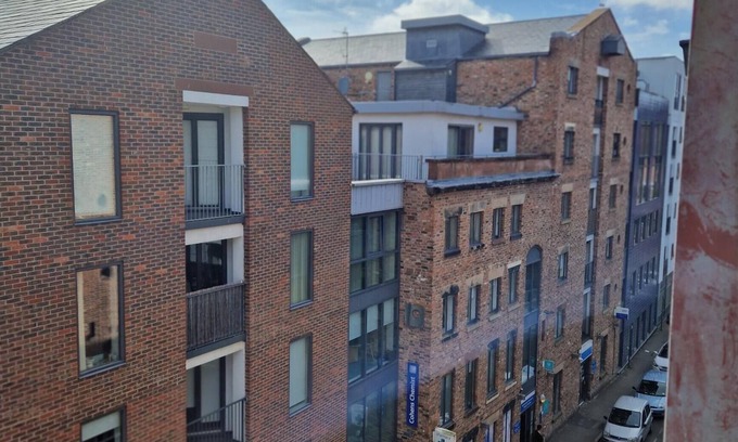 Liverpool City Centre Apartment | Remarkable 2-Bed Apartment in Central Liverpool
