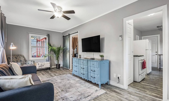 Downtown San Diego House | Remodeled 1BD Craftsman Bungalow WIth Parking