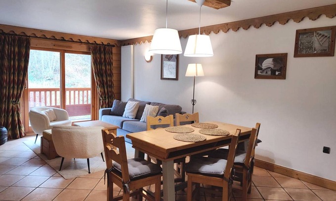 Saint-Martin-de-Belleville Apartment | Renovated 4/6 pers apartment, spa & slopeside