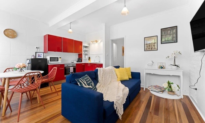 Adelaide Central Business District Apartment | Renovated 1BR Unit CBD/Parking/Wi-Fi/South Tce