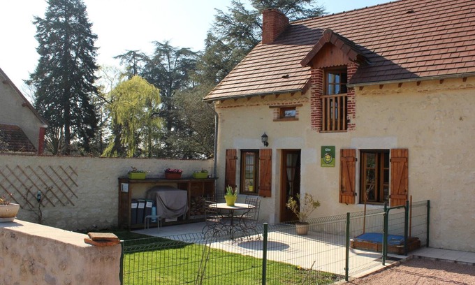 Barberier Cottage | Renovated Cottage with Terrace, Pets Allowed