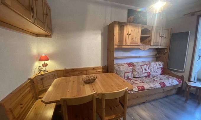 Areches Apartment | Renovated Cozy Apartment for 4-5 People with Pool Access