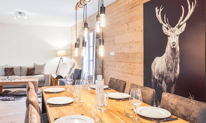 Monetier-les-Bains Apartment | Renovated apartment in the heart of Mônetier-les-Bains with included services