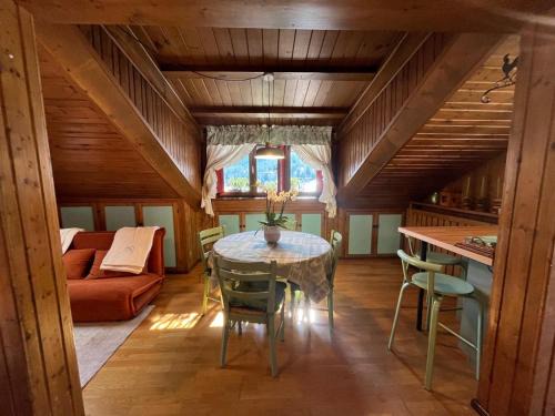 Auronzo di Cadore Apartment | Renovated Mountain View Appartment