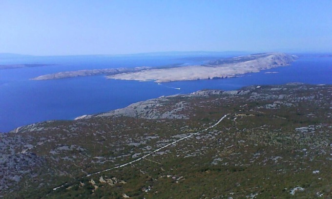 Prizna Cottage | Renovated old stonemaid mountain house jet just 20 min from the beach