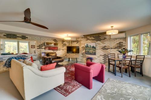 Crozet Apartment | Renovated Studio on 5 Acres - Near Vineyards!