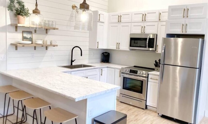 Chassell House | Renovated Townhouse On The Water #5
