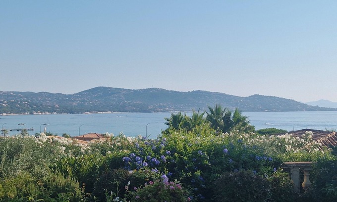 Sainte-Maxime Villa | RENOVATED VILLA WITH POOL - BEAUTIFUL SEA VIEW, CLOSE TO THE BEACHES
