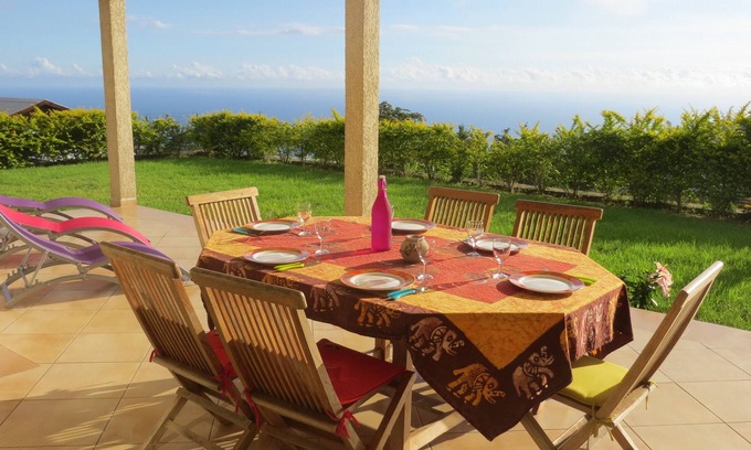 Saint-Paul House | Rental house on one level, sea view, garden, terrace gde, 3 bedrooms, 2 bathrooms