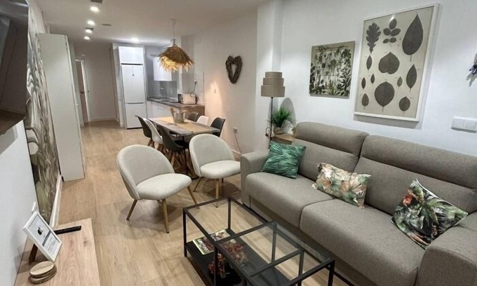 San Miguel-Capuchinos Apartment | Rental unit in Córdoba · 3 bedrooms · 5 beds · 2 baths
