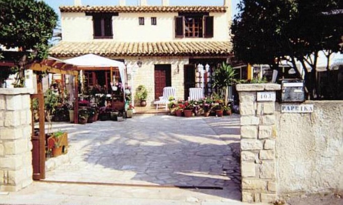 Le Brusc House | RENTAL VILLA SEASIDE BEACH FACING, PANORAMIC SEA