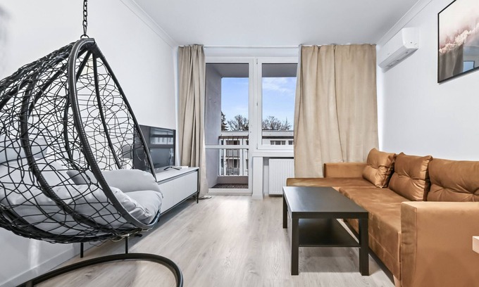 Muranow Apartment | RentPlanet - Apartament Muranów