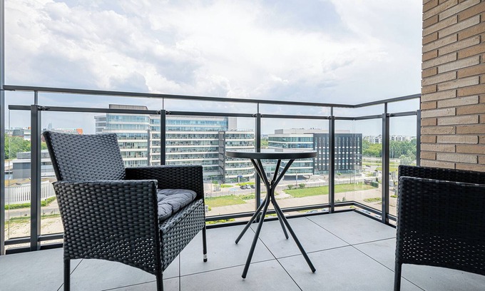 Wlochy Apartment | RentPlanet - Apartamenty Wiktoryn