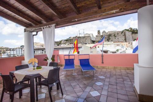 Lipari Historic Centre Apartment | Residence Alberghiero Eolie