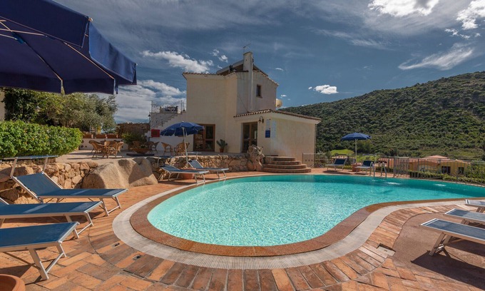 Tanaunella Apartment | Residence Bouganvillage B4