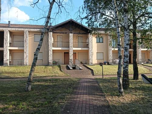 Lonate Pozzolo Apartment | Residence Brughiera