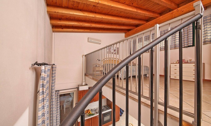 Cunettone-villa House | RESIDENCE IL COLOMBARO ~ B THREE-ROOM APARTMENT