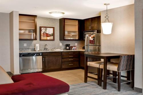 Yardville-Groveville Hotel | Residence Inn by Marriott Hamilton