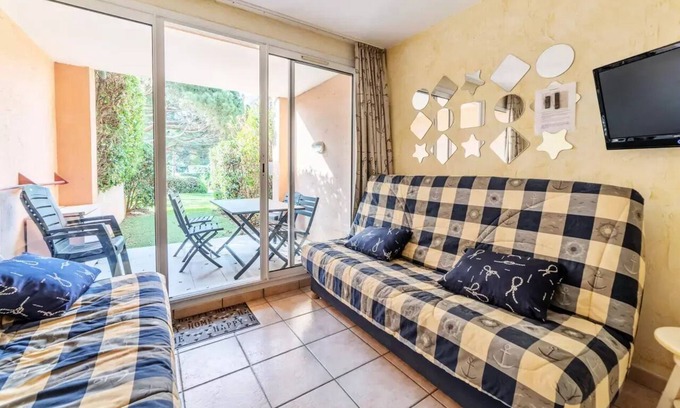 Giens Apartment | Residence La Pinède - maeva Home - 2-Room Apartment 5 People - Comfort