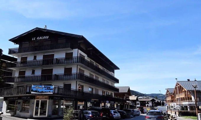 Las Illas Apartment | Residence Le Galaxy - C4 - TWO PARTS - 4 PERSONS - CENTRE RIGHT - WIFI - DRAPS AND SERVIETTS INCLUDED - BUANDERY - TRADE AT 100 M