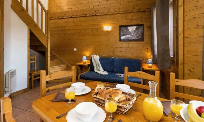 Plagne Soleil Apartment | Residence Les Chalets et Lodges des Alpages - 3 Rooms 8 People