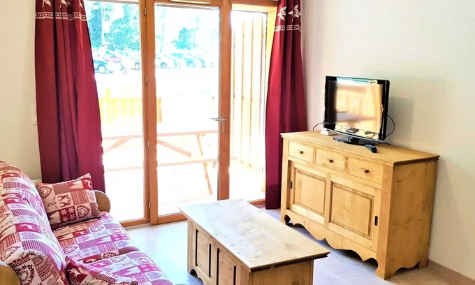 La Joue du Loup Apartment | Residence Les Chamois - Studio-cabin 4 people - Les Chamois 2