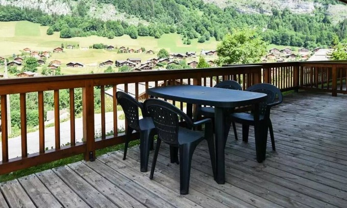 Le Chinaillon Apartment | Residence Refuge Des Outalays C - Refuge C1, Apartment 50m from the slopes, 2/4 persons