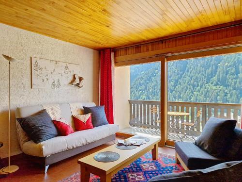 Chatel Apartment | RESIDENCE RSA18 SWIMMING POOL & CENTER 6 pers