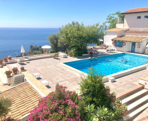 Mazzaro Apartment | Residence Terra Rossa Taormina