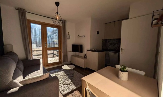 Areches Apartment | Residence Val Blanc 2 - Modern apartment 3 people, 1 bedroom, village center