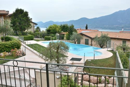 Albisano Apartment | Residenza alle Torri With Pool