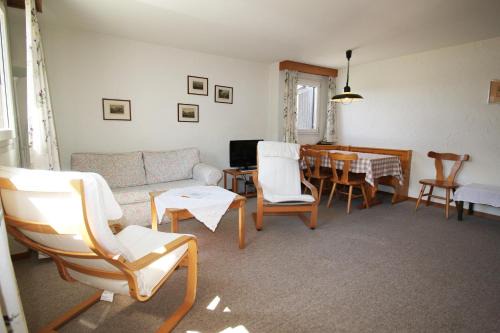 Sils-Maria Apartment | Residenza Lagrev 2 Zimmerwohnung Nr 212 - Typ 21B - 2 Etage - S W