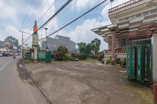 Cisarua Hotel | Resort Botoel at Puncak