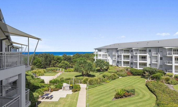 Kingscliff Apartment | Resort on the Beach 4302 with resort Pool