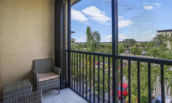 Deerwood Apartment | Resort Style Modern Day