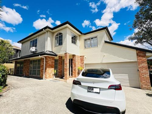 Greenlane - Ellerslie House | Rest in Auckland City, Sylvia Park New Zealand