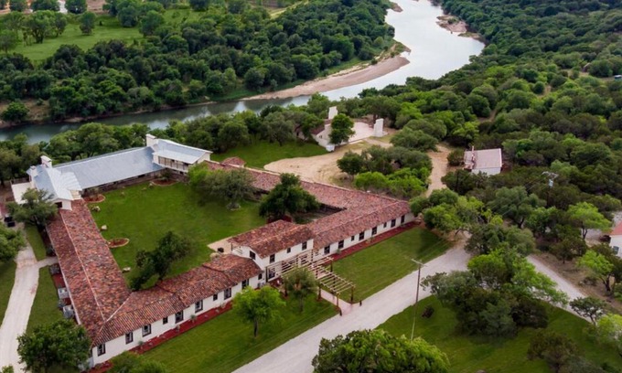 Mineral Wells Cabin | Rest Yourself River Ranch