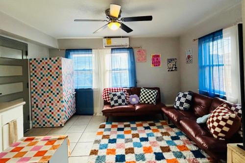 Downtown El Paso Apartment | Retro downtown apartment
