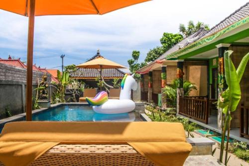 Mushroom Bay House | Reynold Artha Guest House