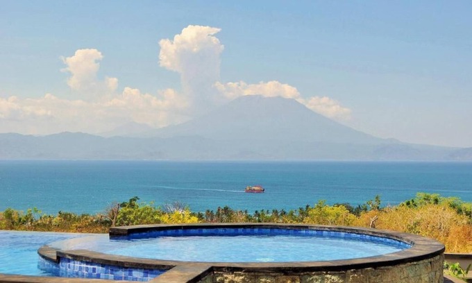 Sampalan Villa | Reynten Hill
