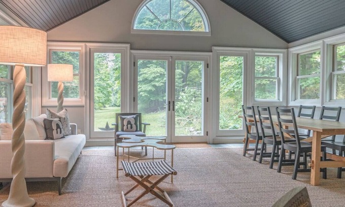 Rhinebeck Apartment | Rhinebeck Perfection - One Level w/2 Living Areas