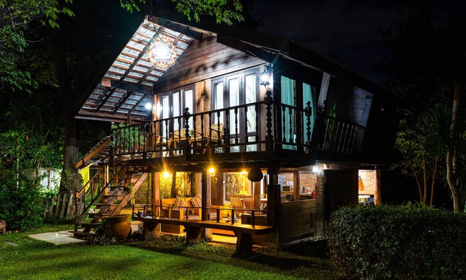 Hang Dong House | Rice Barn and Rooms