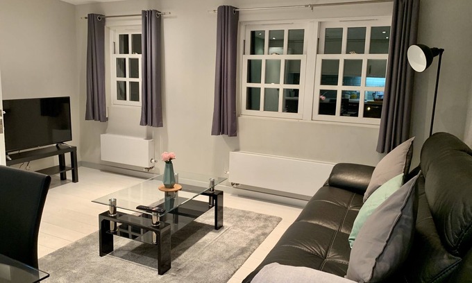 Exeter House | Richmond House - Accommodation provided by STAYTOR