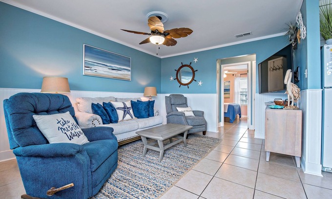 Gulf Shores Condo | Ride the TIDE at Beachside Manor! 2Bd, 1B with Free Parking! Steps to the Sand!