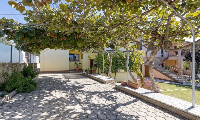 Brnobici Apartment | Rinaldis/Apartment with Garden View No.2