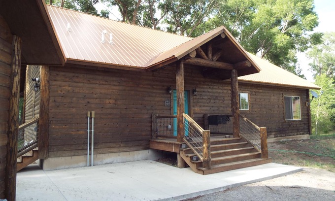 South Fork Cabin | Rio Grande River Front Vacation Home! South Fork Colorado