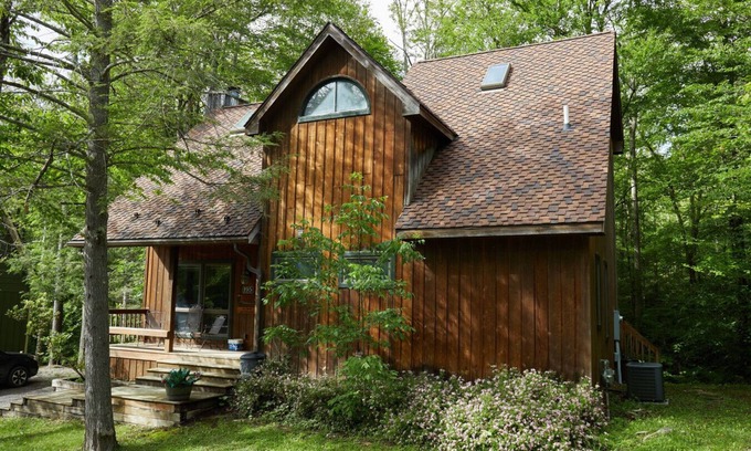 Northface Cabin | Rippling Waters is a Gorgeous cabin close to Timberline mountain slopes!